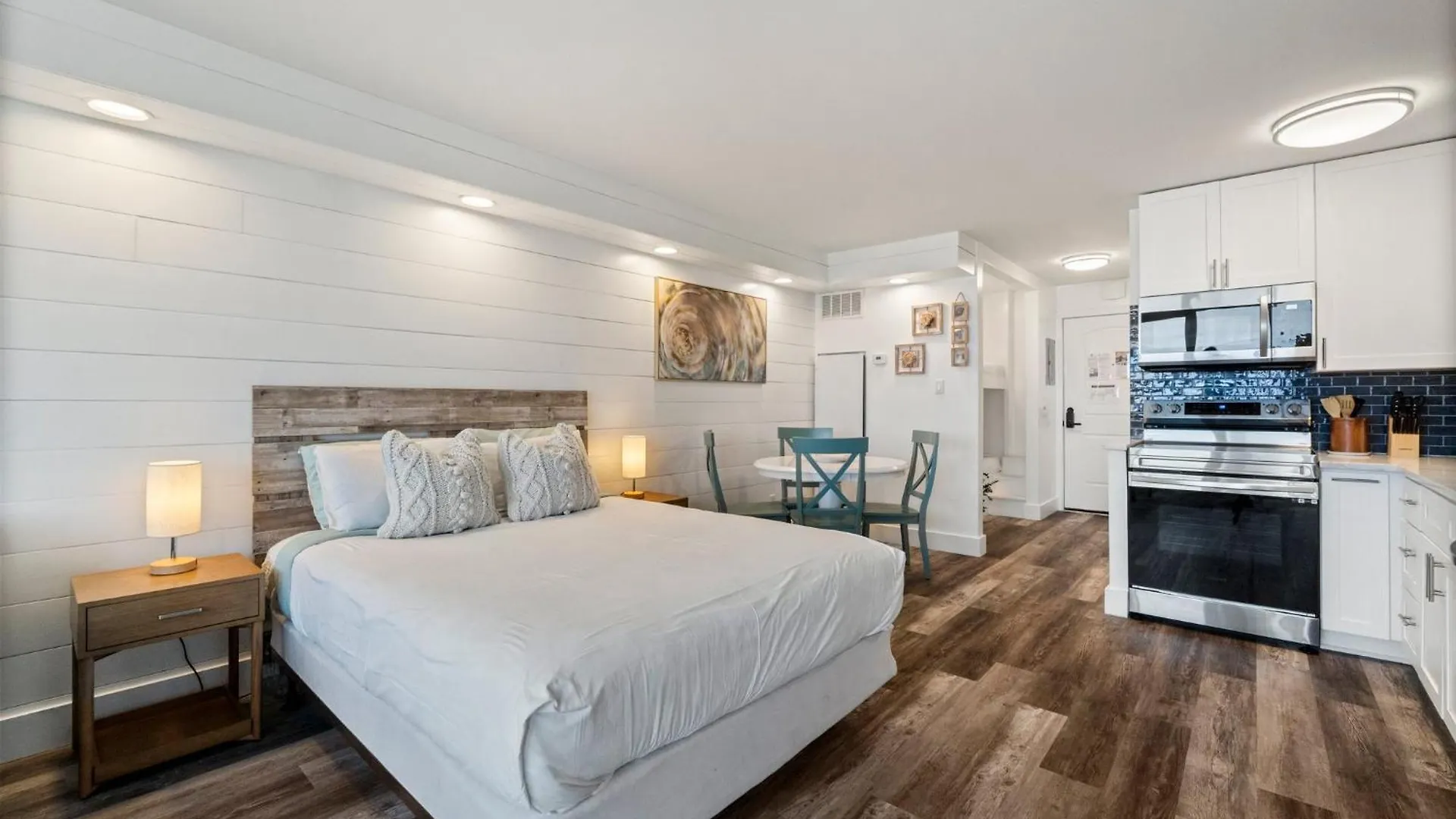 Aparthotel Top Of The Gulf 410 - Beach Front Resort Condo - Renovated Like New Panama City Beach